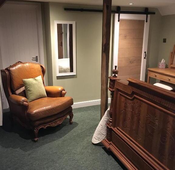 חדר דחוקס עם מיטת קינג, Kings Arms Inn