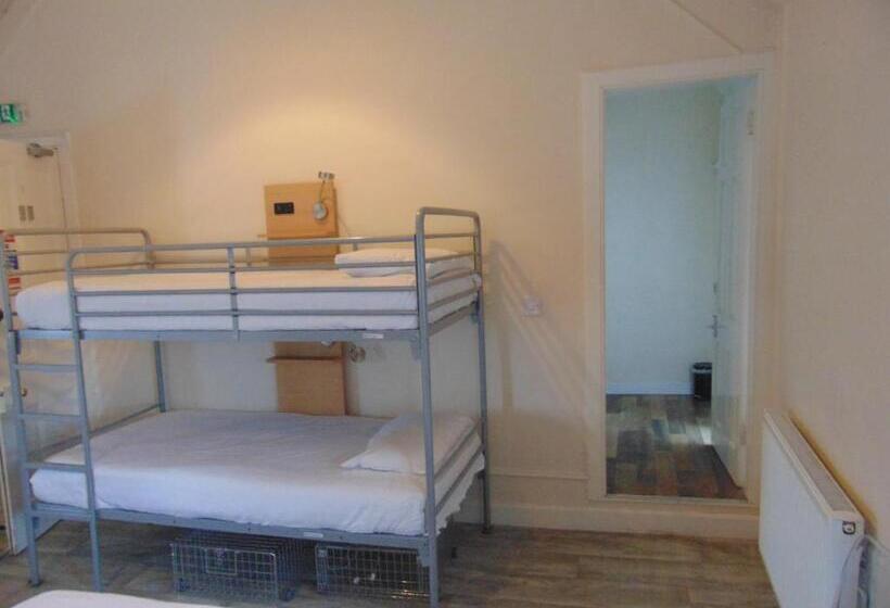 四人标准间, Callander Hostel