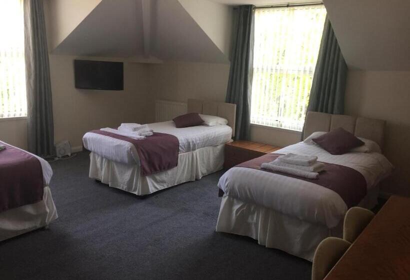 Семейный Номер, Chase