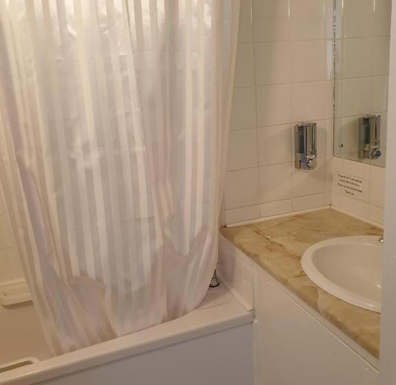 Номер Стандарт Индивидуальный, Chase