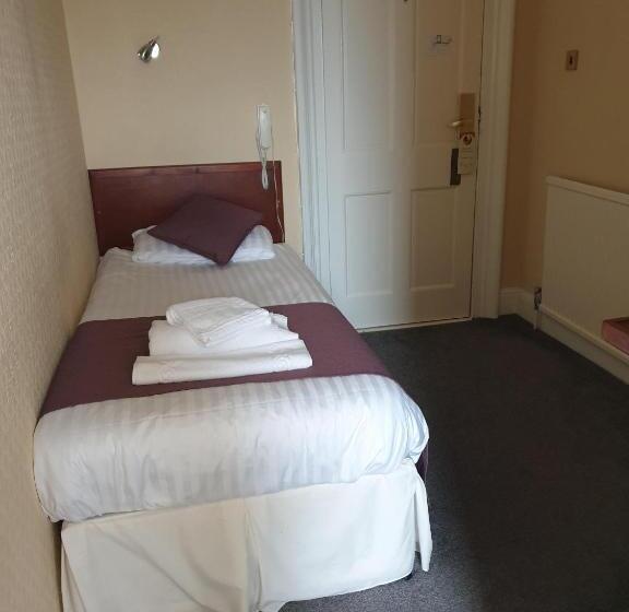 Номер Стандарт Индивидуальный, Chase