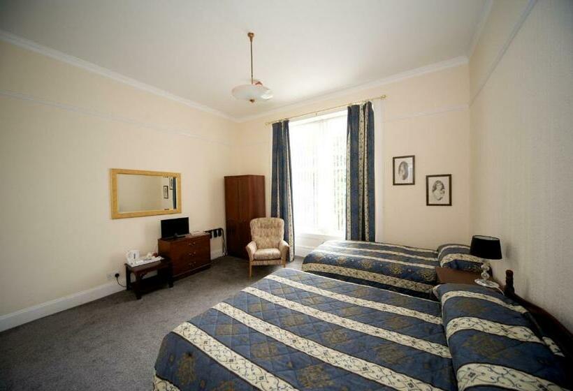 חדר משפחתי, Dellwood