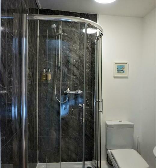 חדר סטנדרט, The Angel