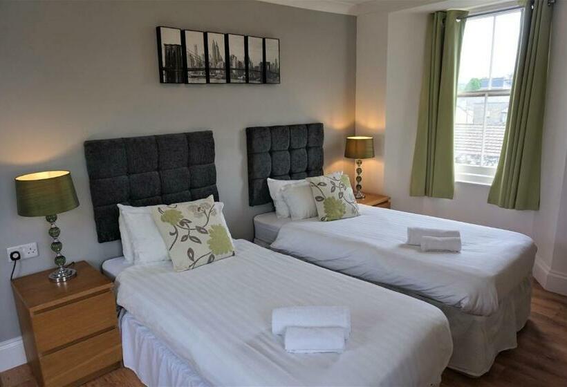 חדר סטנדרט, The Angel