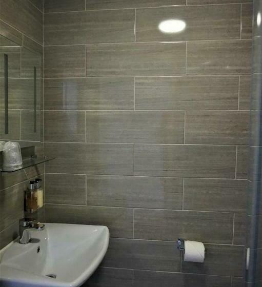 חדר סטנדרט, The Angel