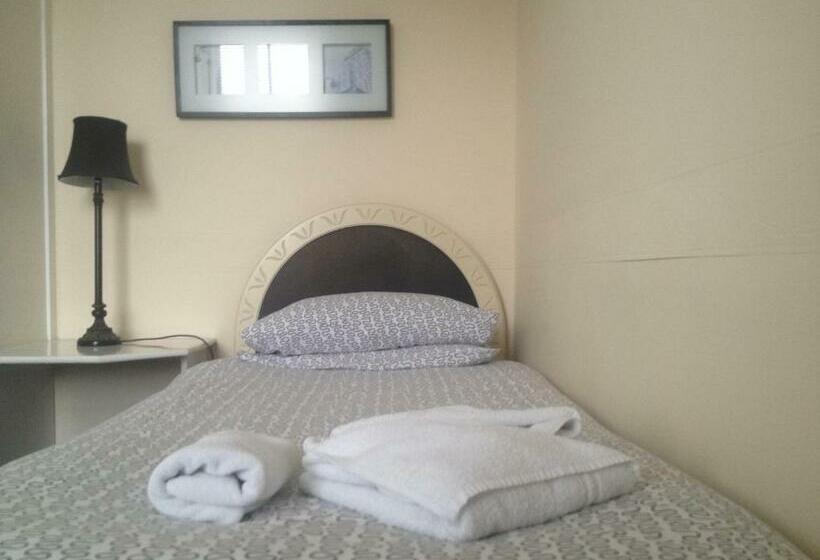 חדר סטנדרט יחיד, Welbeck Hotel   Close To Beach, Train Station & Southend Airport