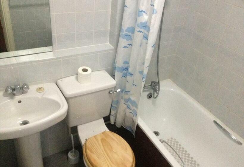 חדר משפחתי, Welbeck Hotel   Close To Beach, Train Station & Southend Airport