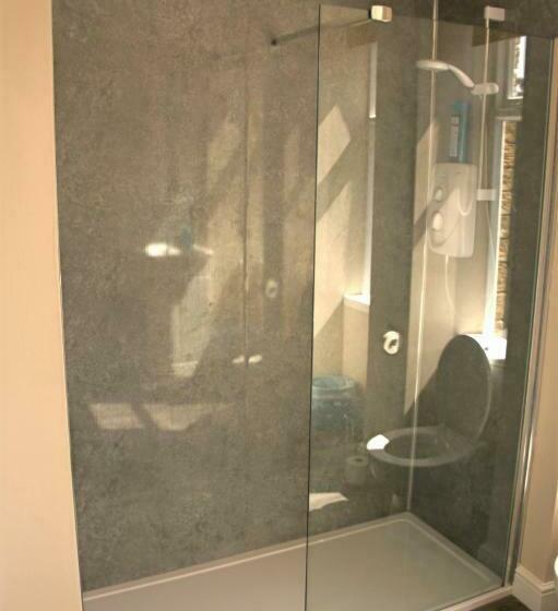 스탠다드 룸, Spring Grove Tavern