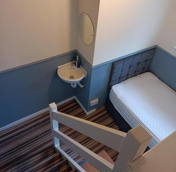 이코노미 싱글 룸, Spring Grove Tavern