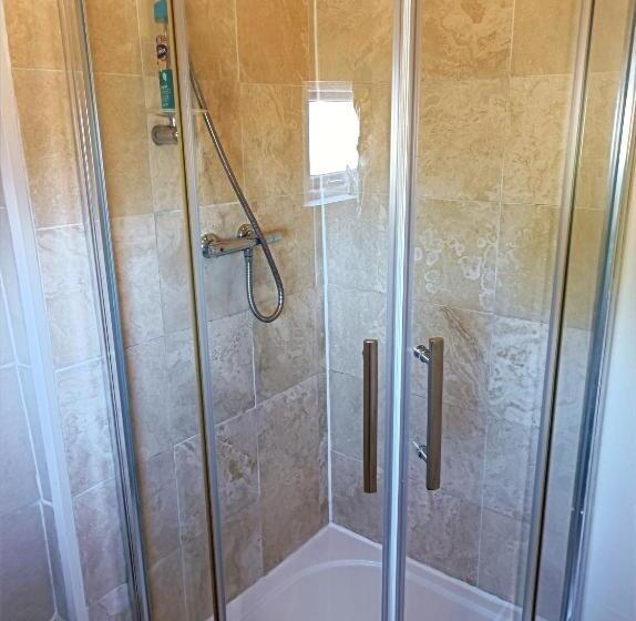 이코노미 싱글 룸, Spring Grove Tavern