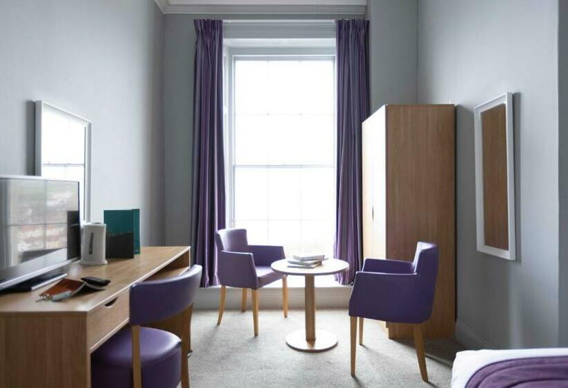 스탠다드 룸, Royal Whitby