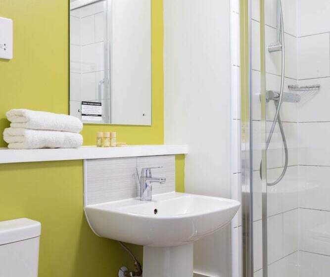 스탠다드 룸, Royal Whitby