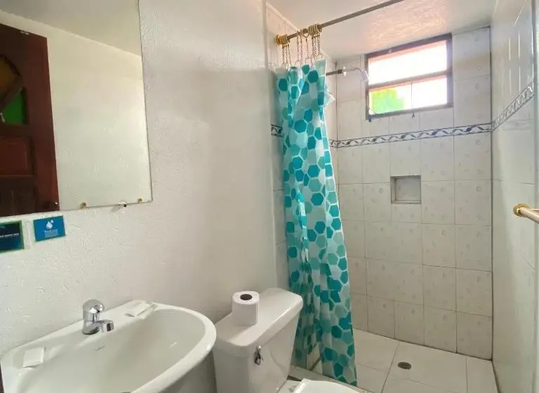 Deluxe Neljän Hengen Huone, Hostal Chasqui
