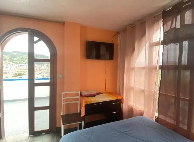 Perhesviitti, Hostal Chasqui