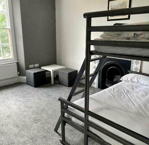 家庭房间共用浴室, Yha Cheddar Partner