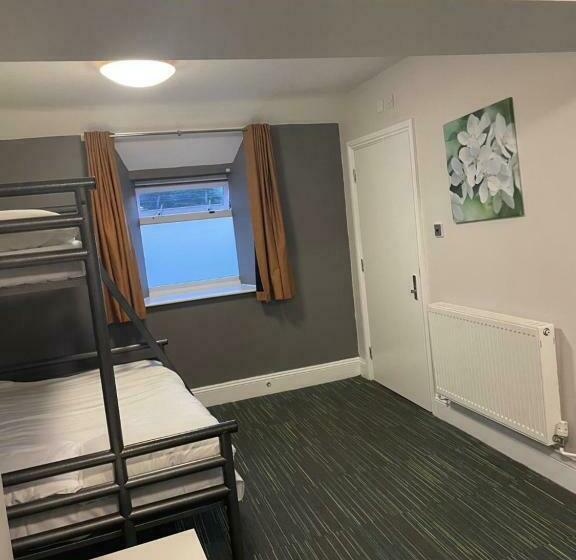 带共用卧室公用房间的床, Yha Cheddar Partner