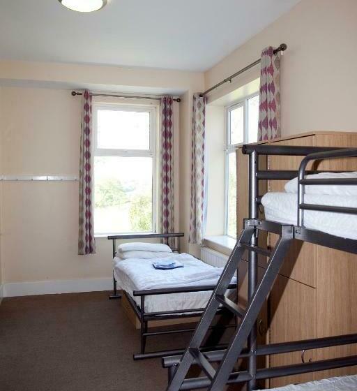 חדר סטנדרט לשלושה עם חדר אמבטיה משוף, Yha Windermere