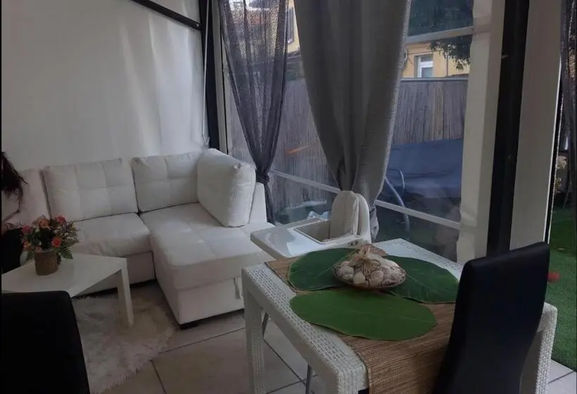 اتاق استاندارد چهار تخته, B&b Exclusive