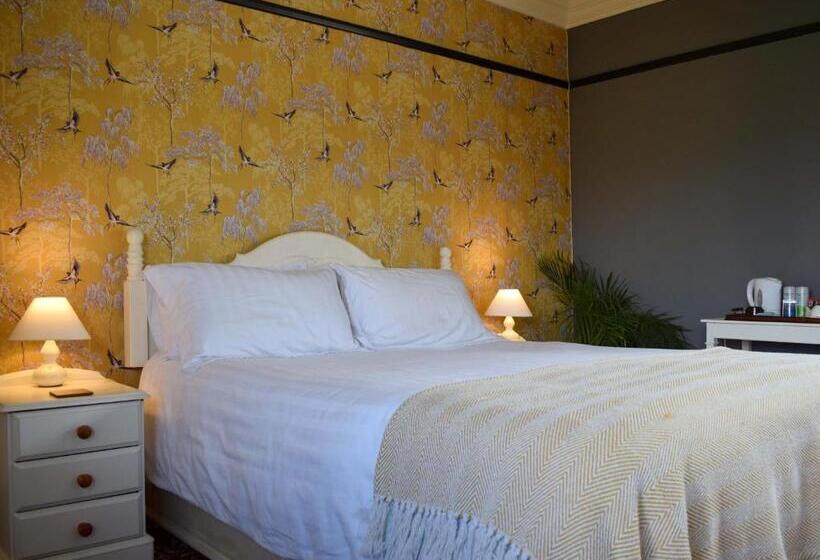 غرفة قياسية, Elloe Lodge