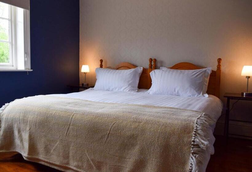 غرفة قياسية, Elloe Lodge