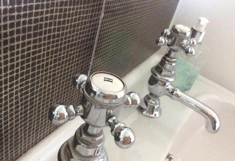 キングサイズベッドのスーペリアルーム, Springwood B&b