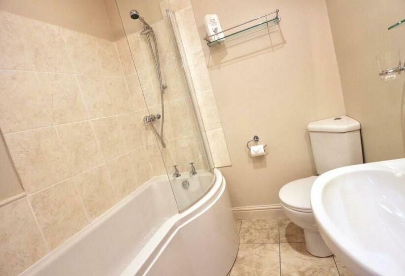 غرفة قياسية, The Old Vicarage