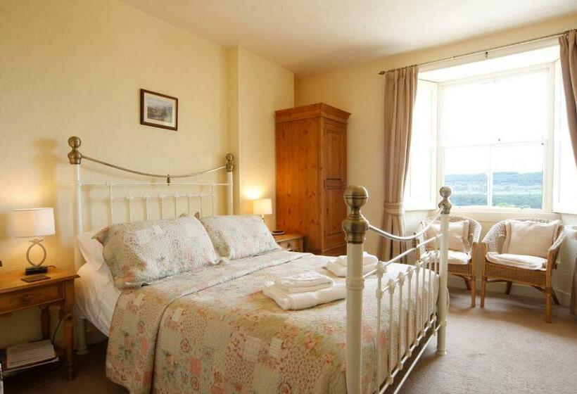 غرفة قياسية, The Old Vicarage