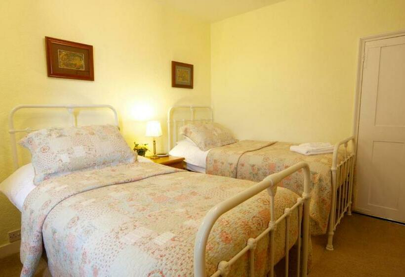 غرفة قياسية, The Old Vicarage