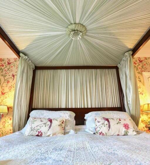 غرفة قياسية سرير كينج, The Old Vicarage