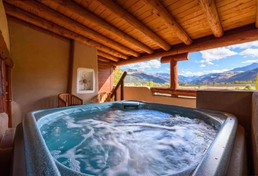 クイーンサイズベッドのスタンダードルーム, Chipeta Lodge