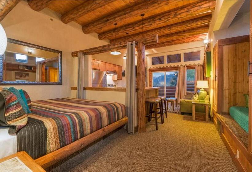 Студия Стандарт, Chipeta Lodge