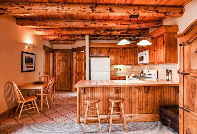 Люкс, Chipeta Lodge