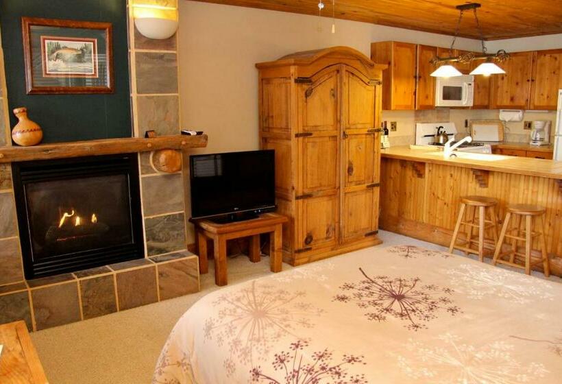 استودیوی استاندارد, Chipeta Lodge