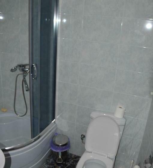 اتاق استاندارد سه نفره, Bagineti