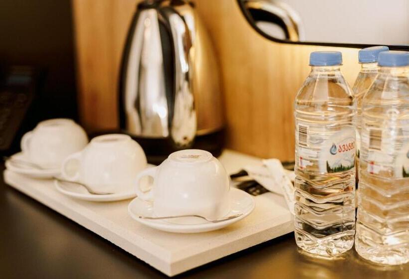 اتاق استاندارد سه تخته با بالکن, Bel Mare Boutique