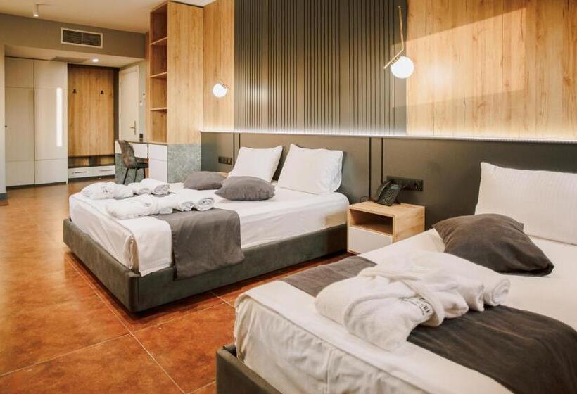 اتاق خانوادگی, Bel Mare Boutique