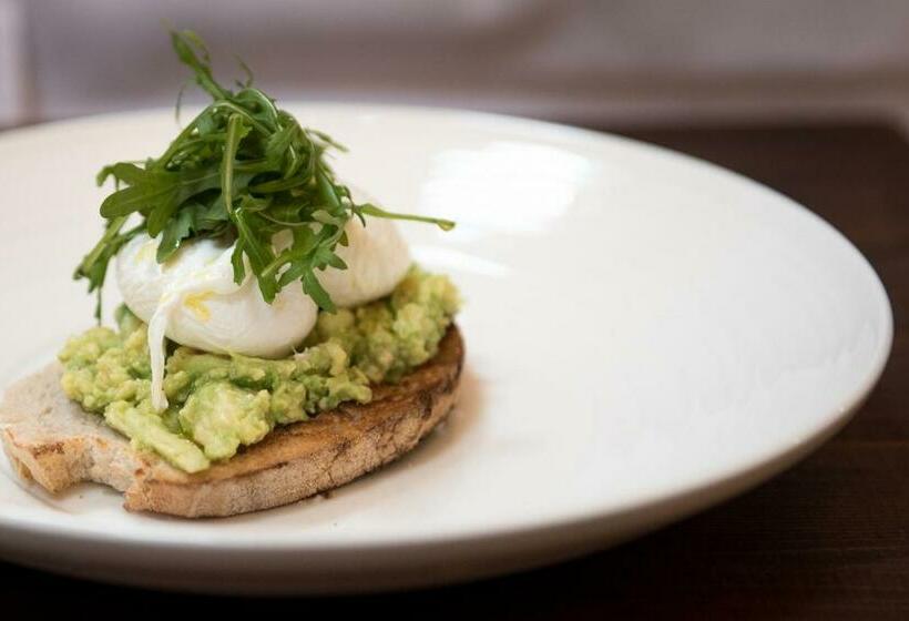 חדר סטנדרט, Briarfields