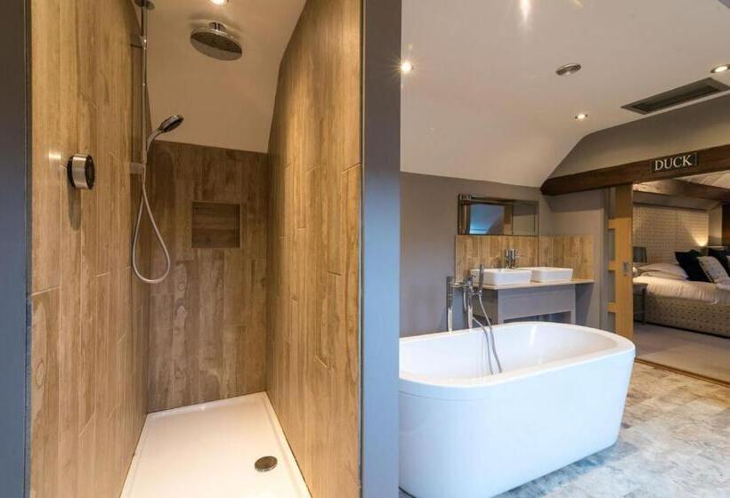 חדר דלוקס, Briarfields