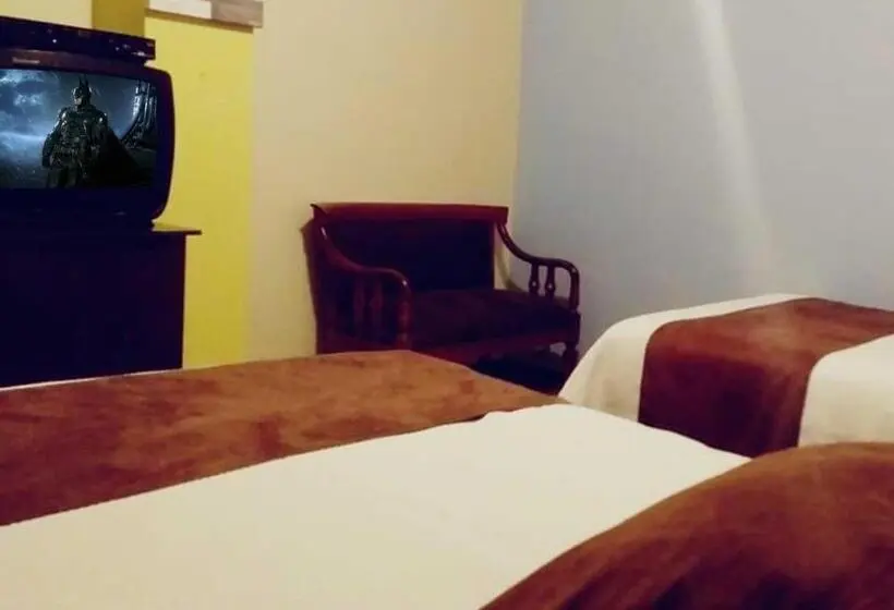 اتاق استاندارد با سرویس بهداشتی مشترک, La Merced Plaza Hospedaje
