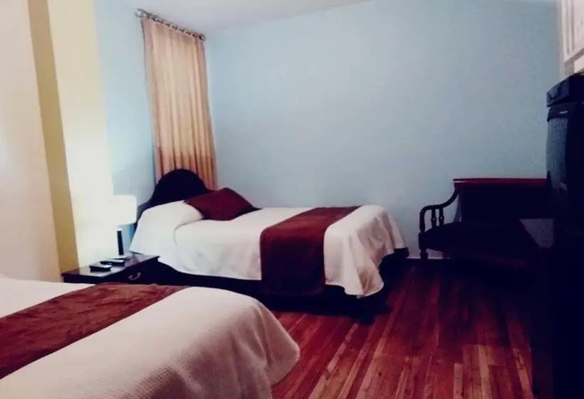 اتاق استاندارد با سرویس بهداشتی مشترک, La Merced Plaza Hospedaje