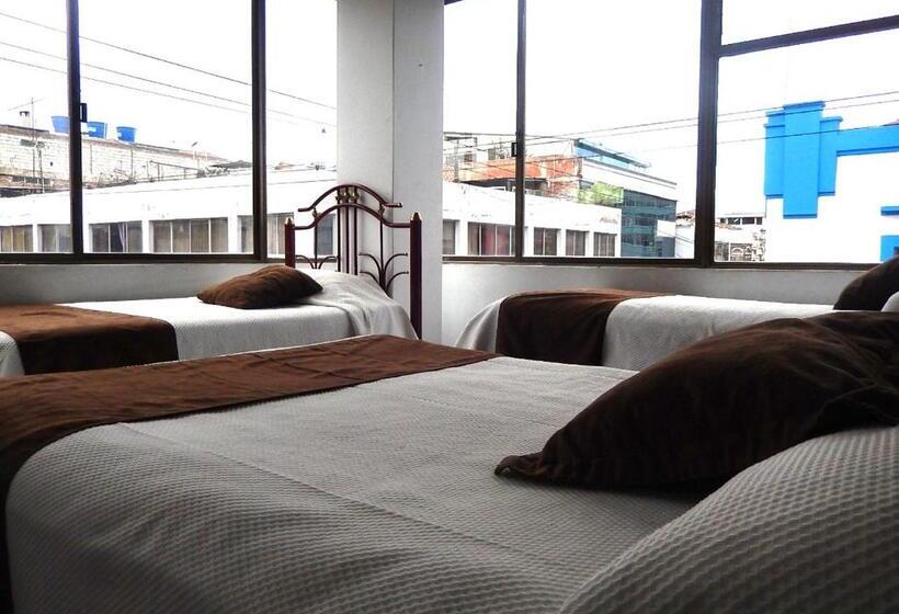 Номер Стандарт Трехместный, La Merced Plaza Hospedaje