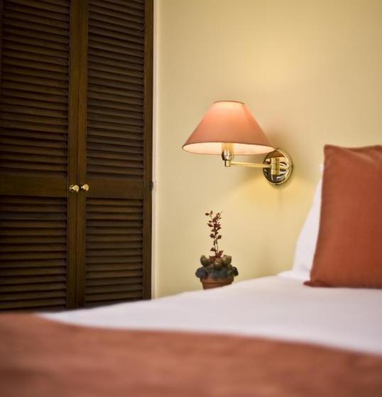 标准间, Overcliffe