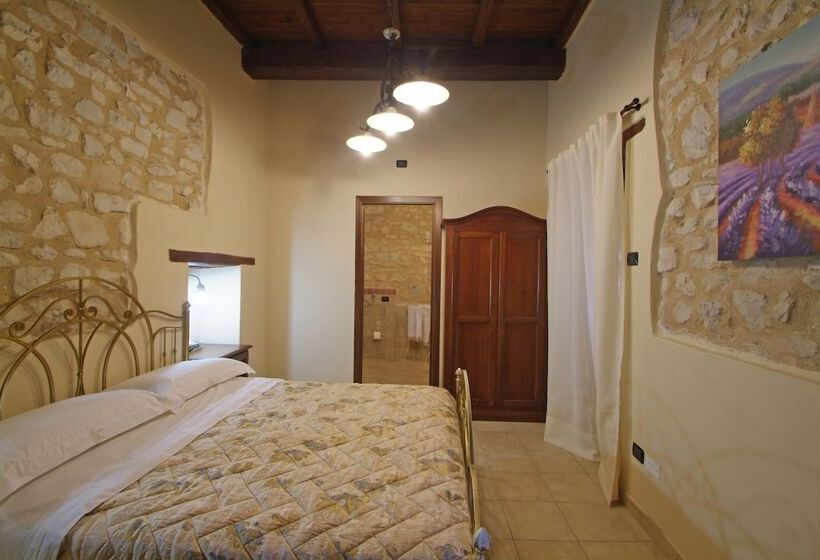 Номер Стандарт, Palazzo Del Papa Agriturismo