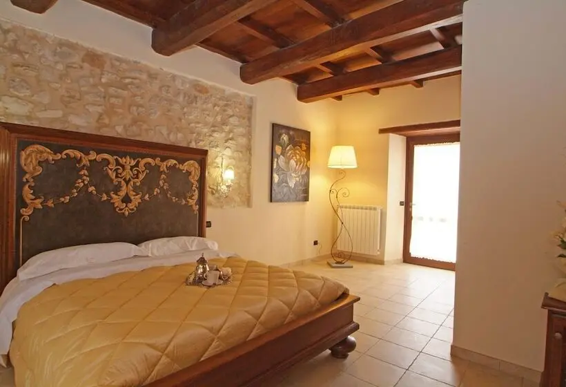 スタンダードトリプルルーム, Palazzo Del Papa Agriturismo