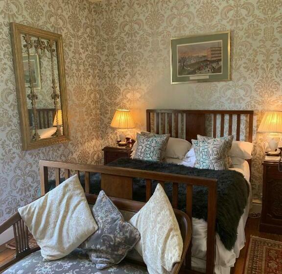 Люкс Повышенной Комфортности, Harrisons Hall Bed & Breakfast