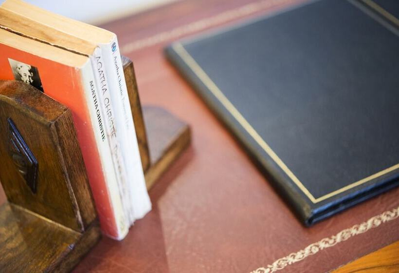 חדר פרמיום, Royal Seven Stars