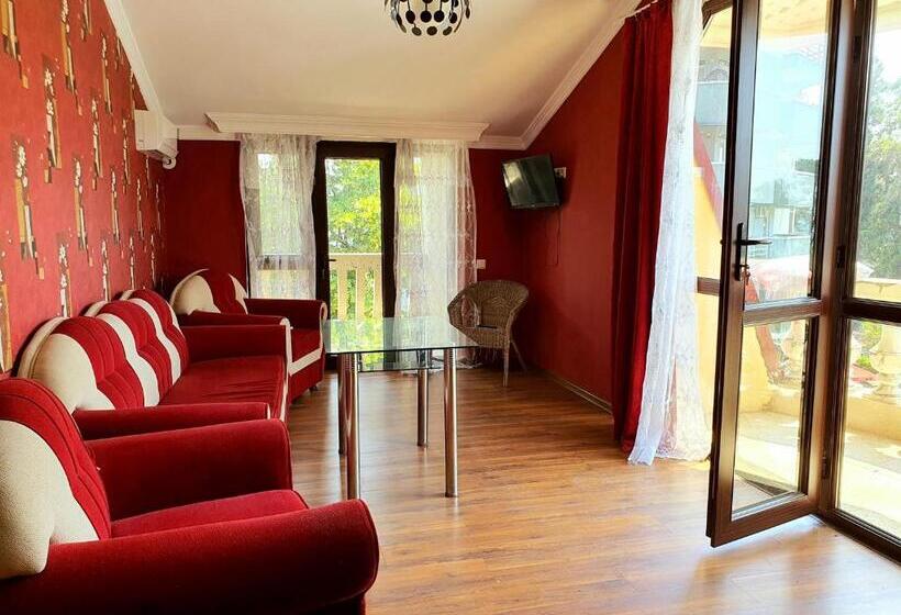 اتاق خانوادگی, Sunrise