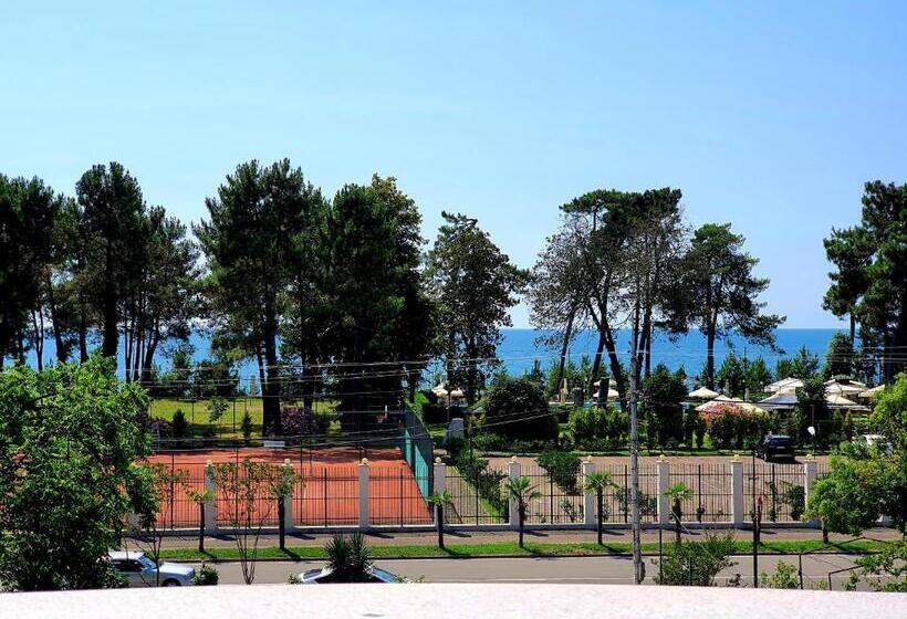 اتاق خانوادگی, Sunrise