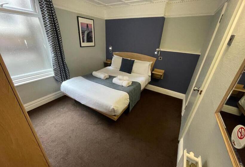 스탠다드 룸, The George