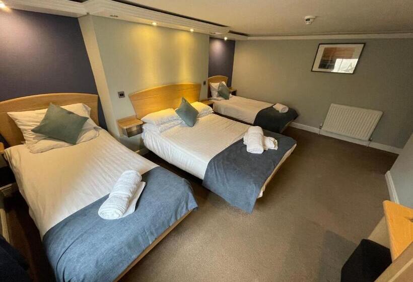 패밀리 룸, The George